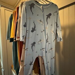 Kyte BABY stream shark zippered romper 3T